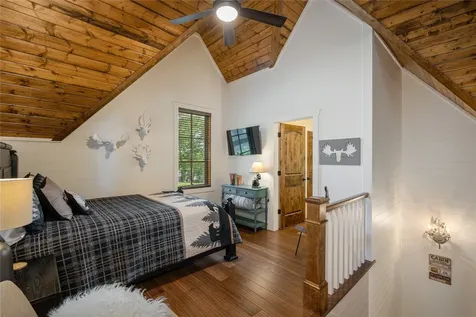 64 Outpost Trail Glenville NC 28736