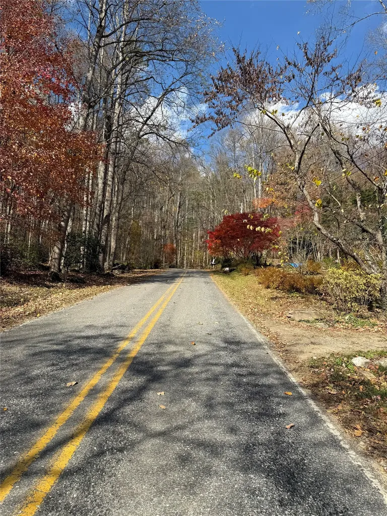 2094 Fisher Creek Road Sylva NC 28779