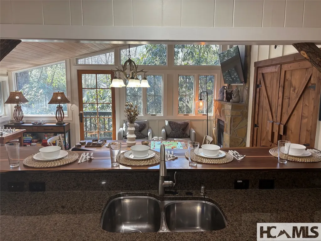 464 Franklin Road Highlands NC 28741