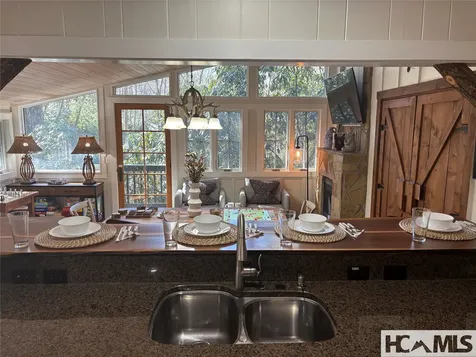 464 Franklin Road Highlands NC 28741