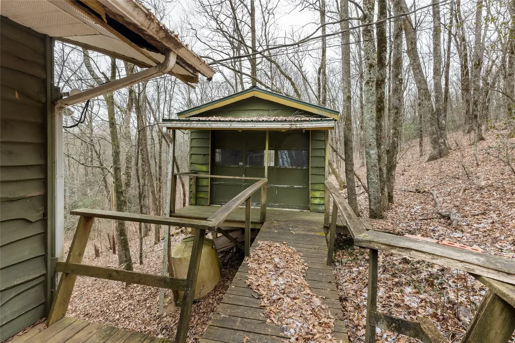 111 Wrights Road Scaly Mountain NC 28775