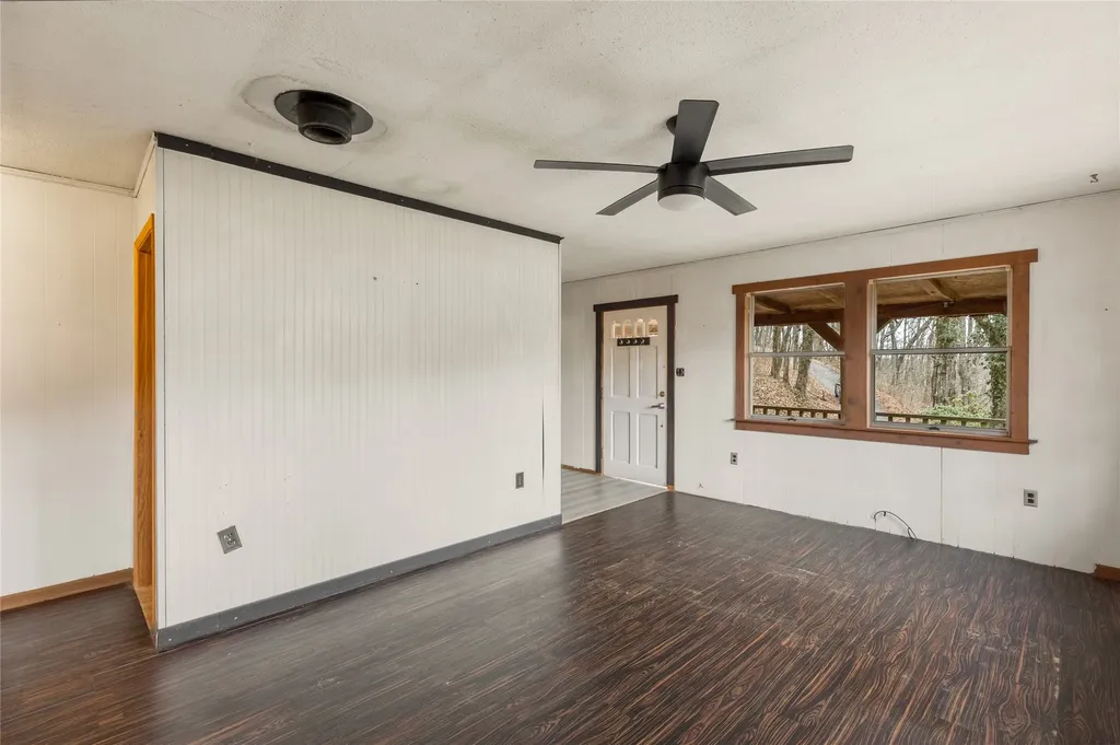 111 Wrights Road Scaly Mountain NC 28775