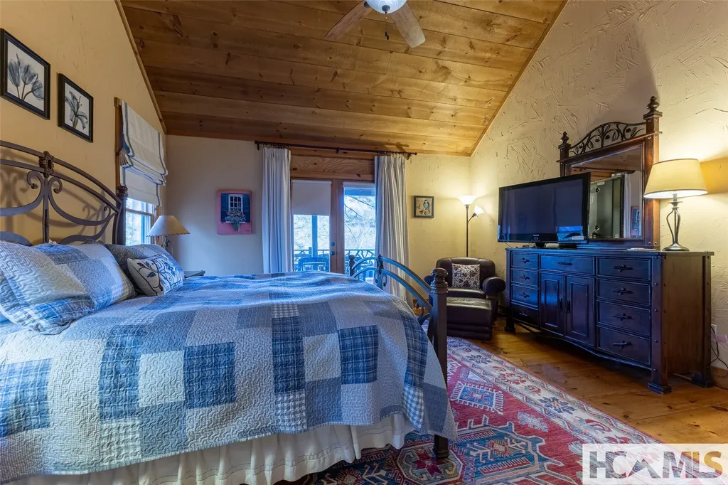 59 Wildberry Court Sapphire NC 28774