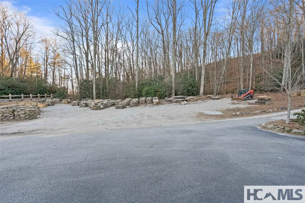 Tbd Dillard Road Highlands NC 28741