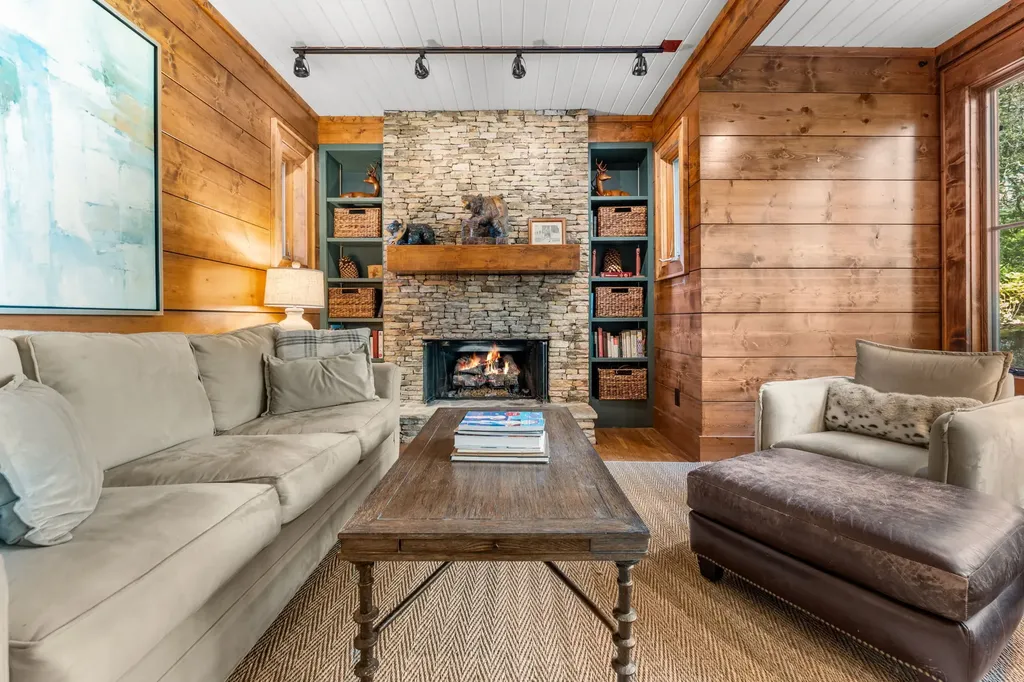 874 Foreman Road Highlands NC 28741