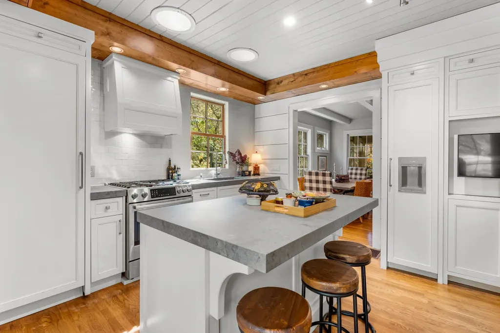 874 Foreman Road Highlands NC 28741