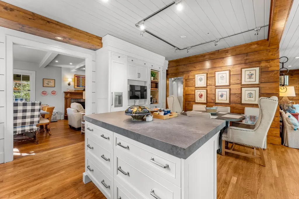 874 Foreman Road Highlands NC 28741