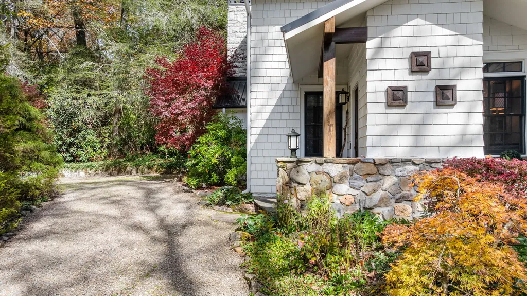 874 Foreman Road Highlands NC 28741