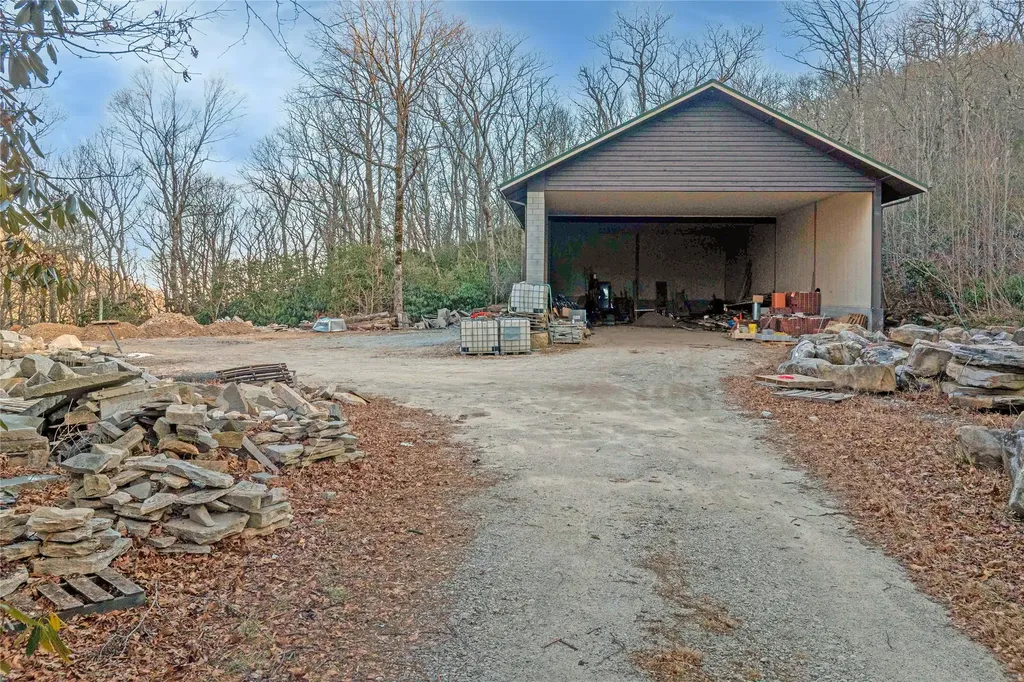 3816 Dillard Road Highlands NC 28741