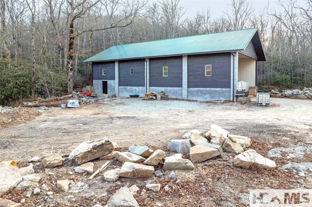 3816 Dillard Road Highlands NC 28741