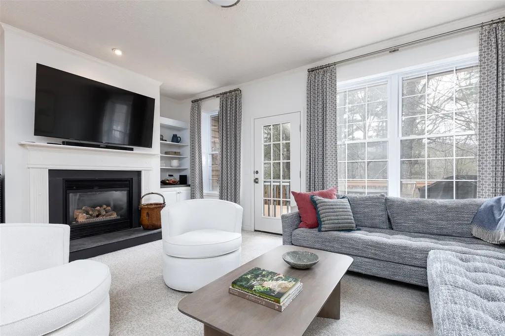 323 Overlook Road Sapphire NC 28774