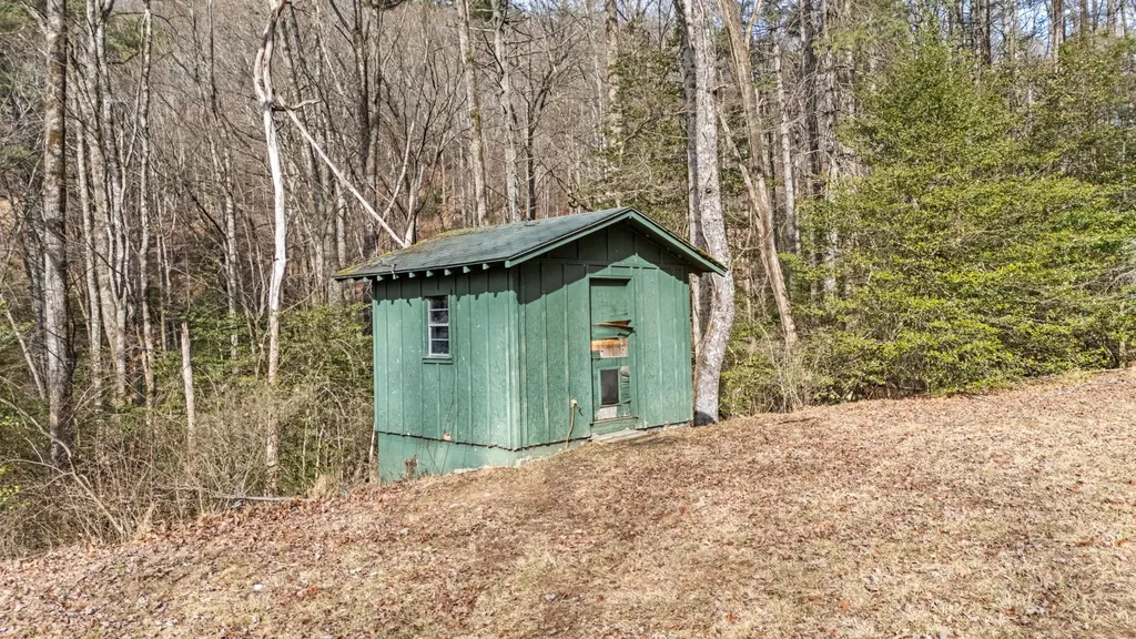 418 Woodpecker Trail Highlands NC 28741