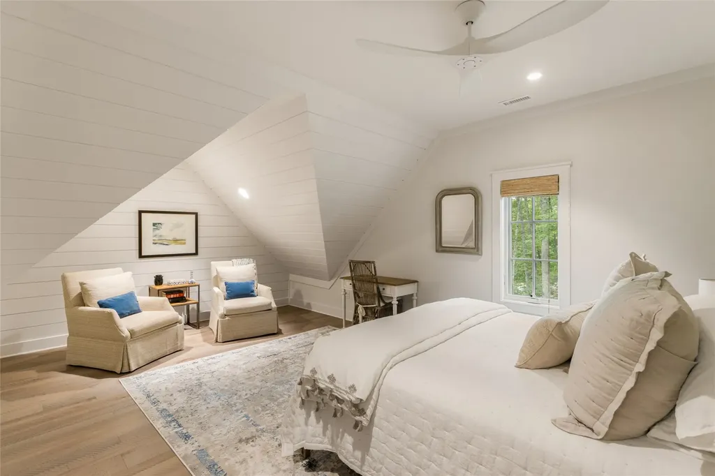 185 Glenridge Road Glenville NC 28736