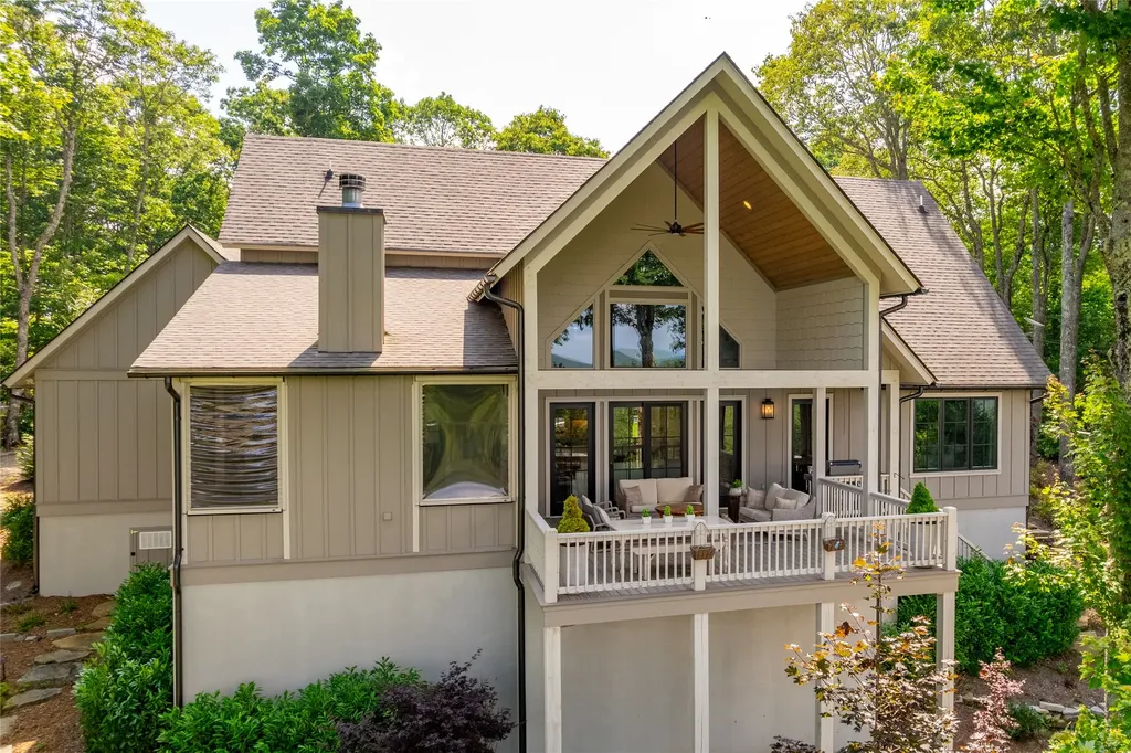 185 Glenridge Road Glenville NC 28736