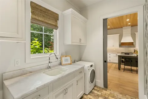 185 Glenridge Road Glenville NC 28736