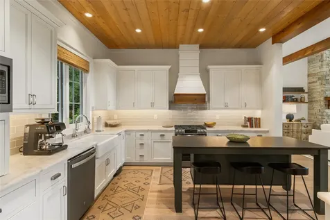 185 Glenridge Road Glenville NC 28736