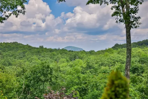 185 Glenridge Road Glenville NC 28736