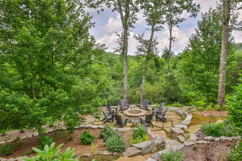 185 Glenridge Road Glenville NC 28736