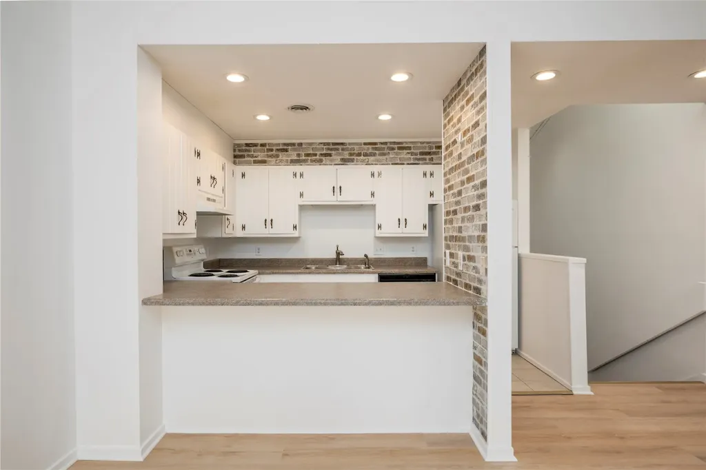 233 Meadow Way Sapphire NC 28774