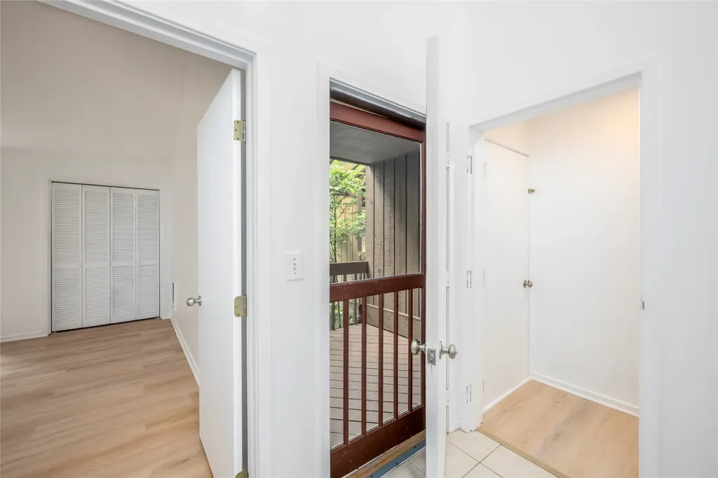 233 Meadow Way Sapphire NC 28774