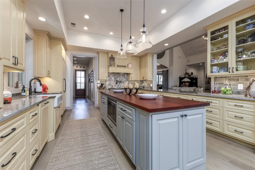 143 Foxglove Trail Glenville NC 28736