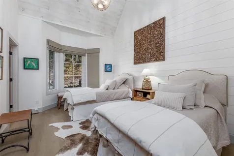 143 Foxglove Trail Glenville NC 28736