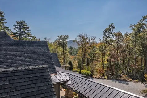 143 Foxglove Trail Glenville NC 28736