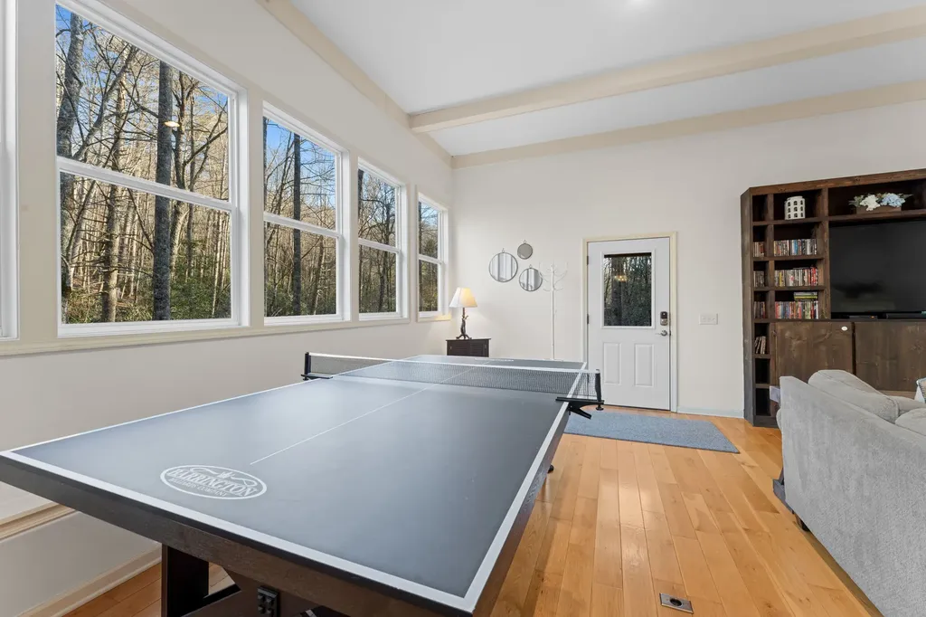 2374 West Christy Trail Sapphire NC 28774