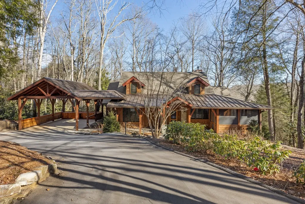 451 Crescent Highlands NC 28741