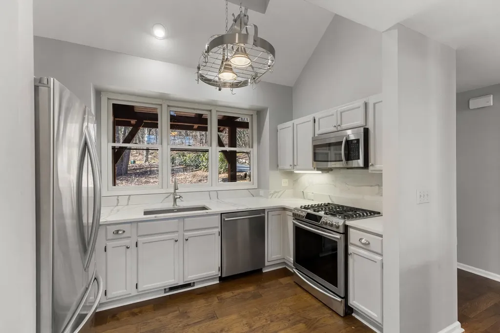 451 Crescent Highlands NC 28734