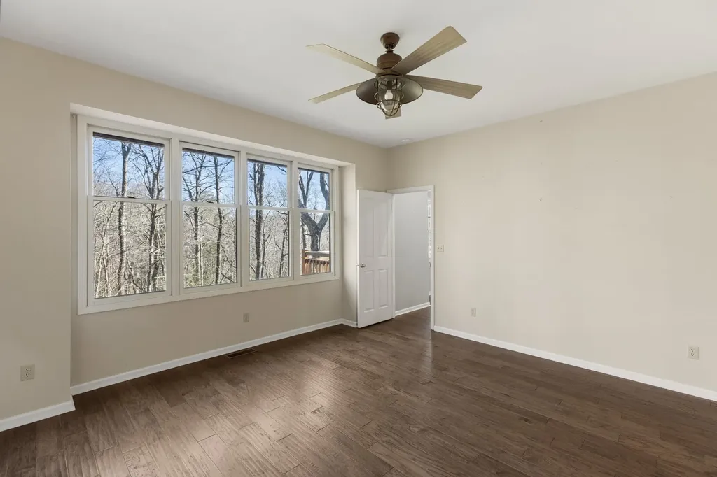 451 Crescent Highlands NC 28734