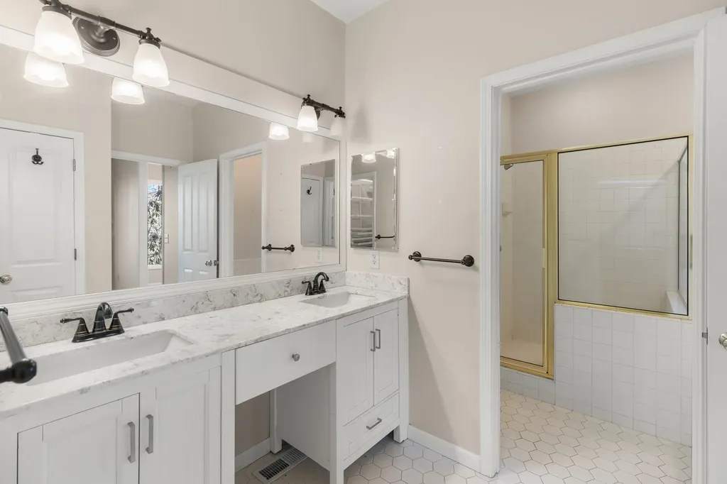 451 Crescent Highlands NC 28734