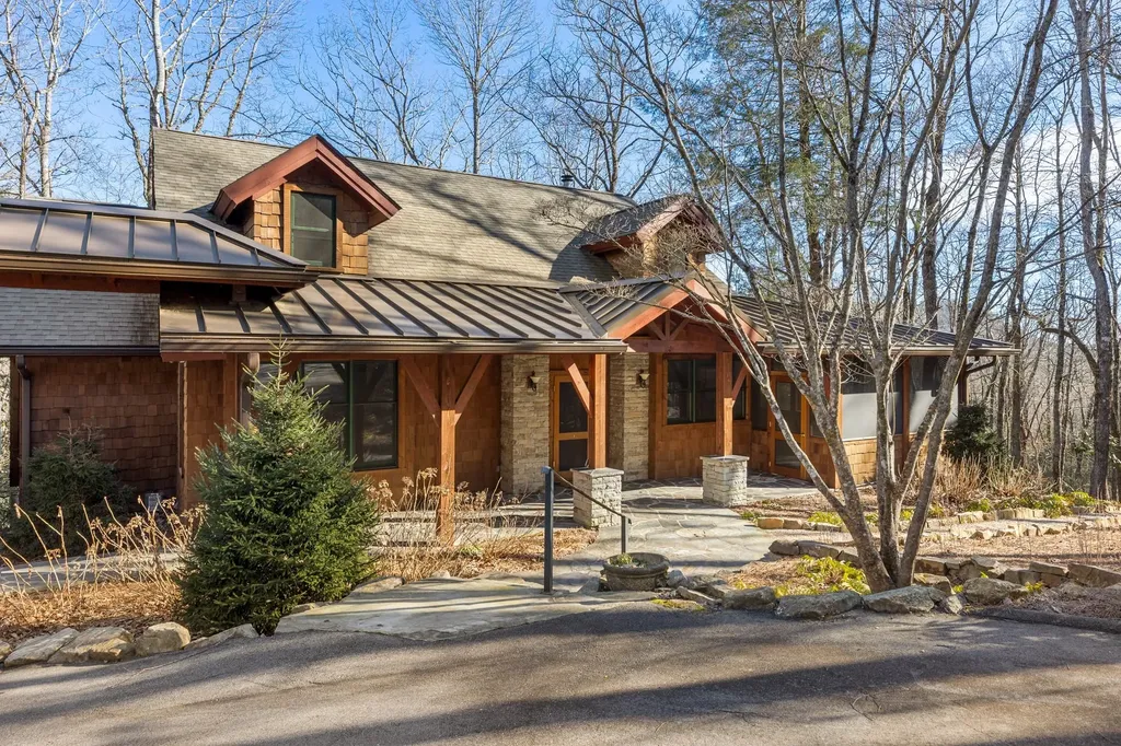 451 Crescent Highlands NC 28741