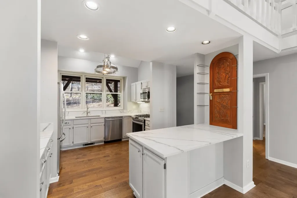 451 Crescent Highlands NC 28734