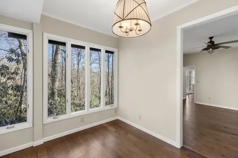 451 Crescent Highlands NC 28741