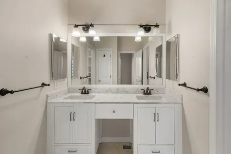 451 Crescent Highlands NC 28734