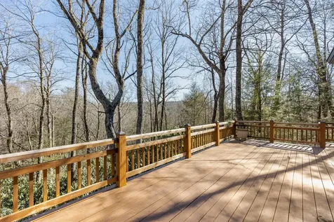 451 Crescent Highlands NC 28741