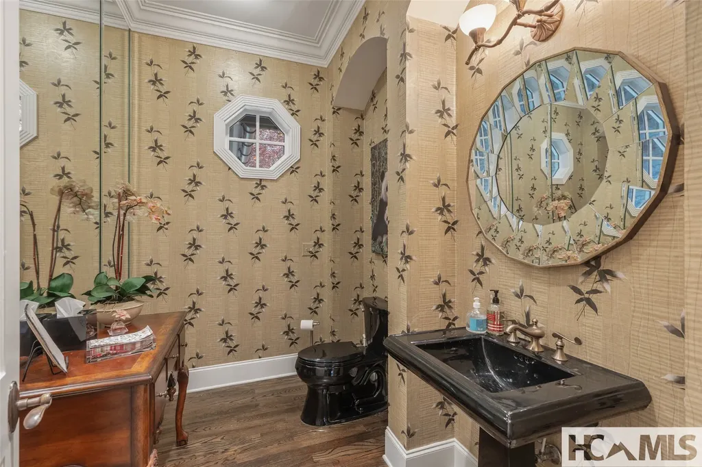 250 N Big Bear Pen Road Highlands NC 28741