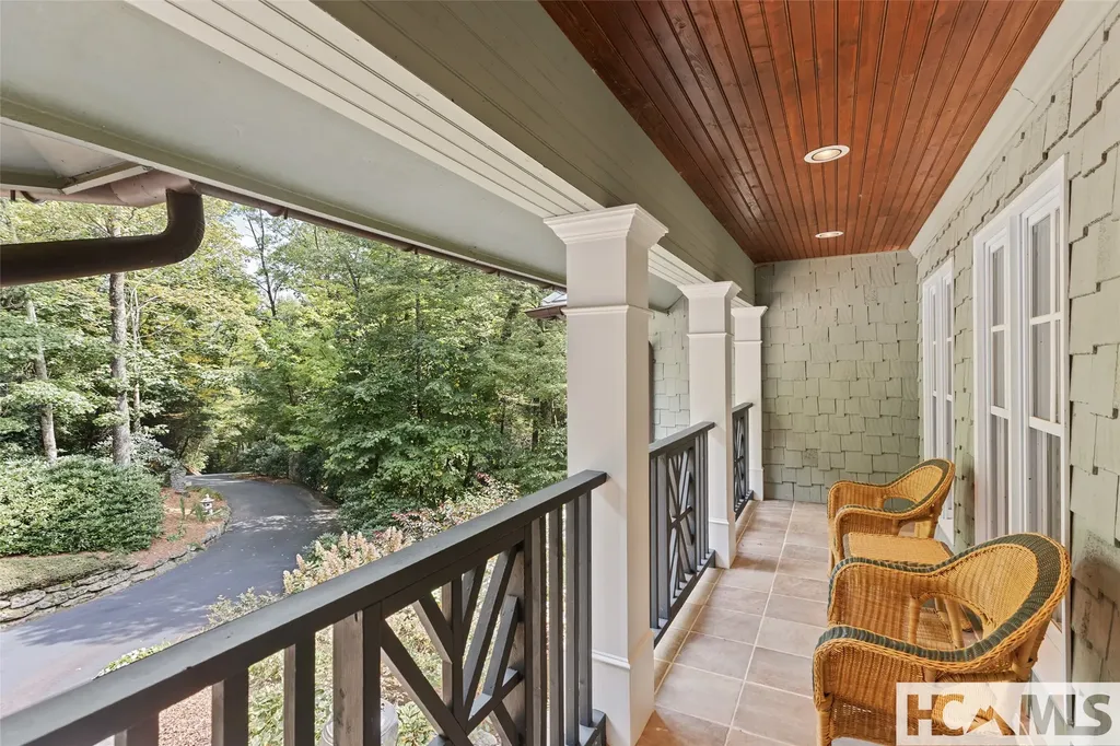 250 N Big Bear Pen Road Highlands NC 28741