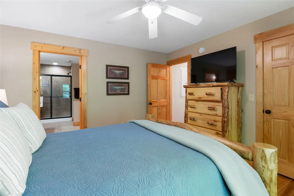 28 E Forest Way Highlands NC 28741