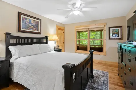 28 E Forest Way Highlands NC 28741