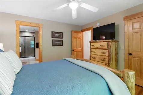 28 E Forest Way Highlands NC 28741