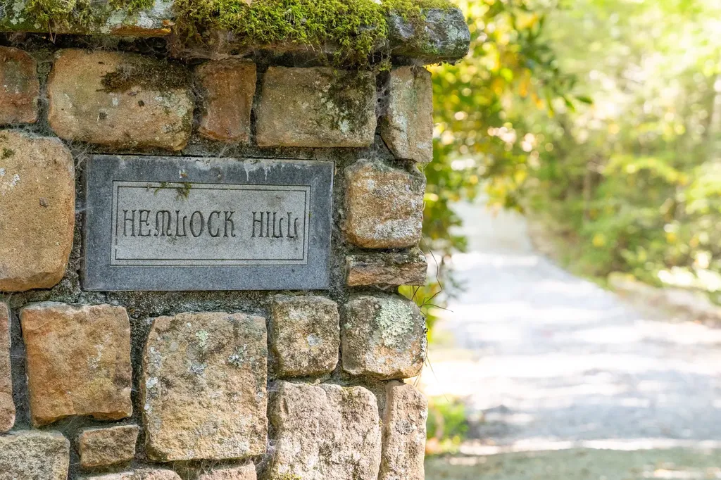 711 Flat Mountain Road Highlands NC 28741