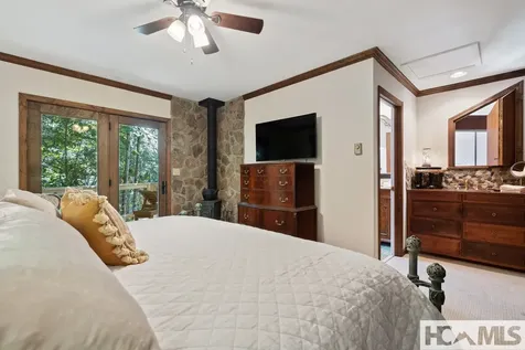 711 Flat Mountain Road Highlands NC 28741