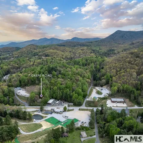 7 Grefe Road Scaly Mountain NC 28775