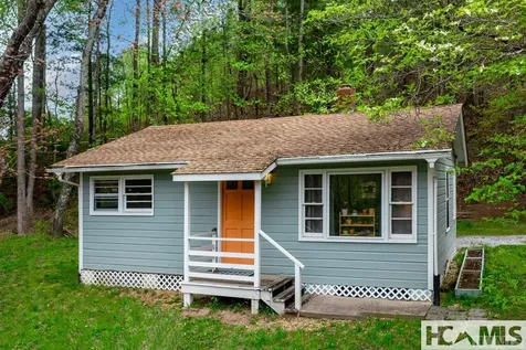 7 Grefe Road Scaly Mountain NC 28775