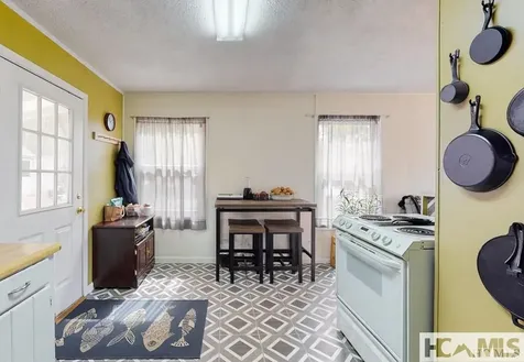 7 Grefe Road Scaly Mountain NC 28775