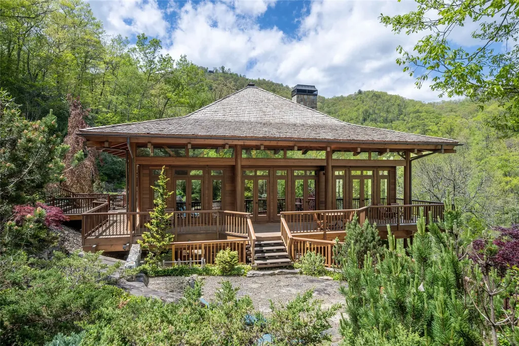 310 Mount Admire Road Cullowhee NC 28723