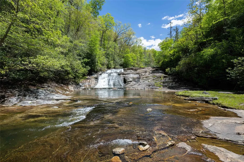 310 Mount Admire Road Cullowhee NC 28723