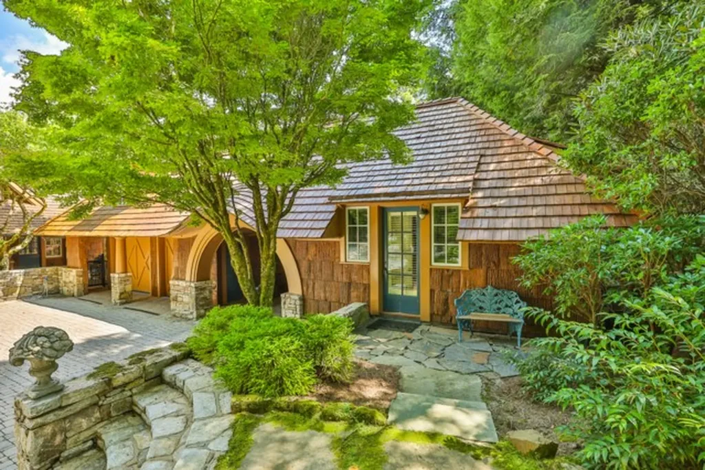 815 Ravenel Ridge Road Highlands NC 28741